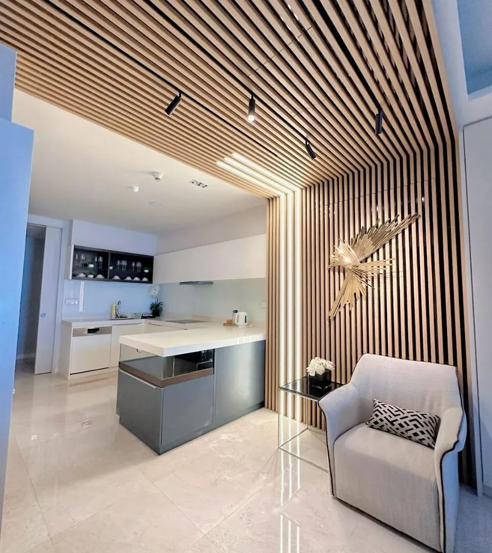 Apartment Tropicana The Residences Klcc Cozeestay Kuala Lumpur Malaysia